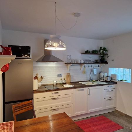 Apartment Vesna With Terrace Башка Экстерьер фото